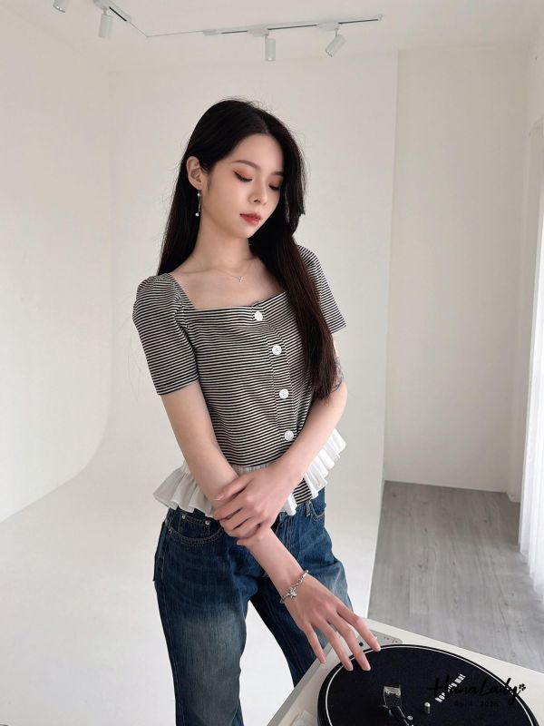 LFA31 條紋裙擺設計方領上衣 