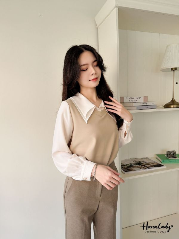 WQA46 假兩件層刺領配色上衣 