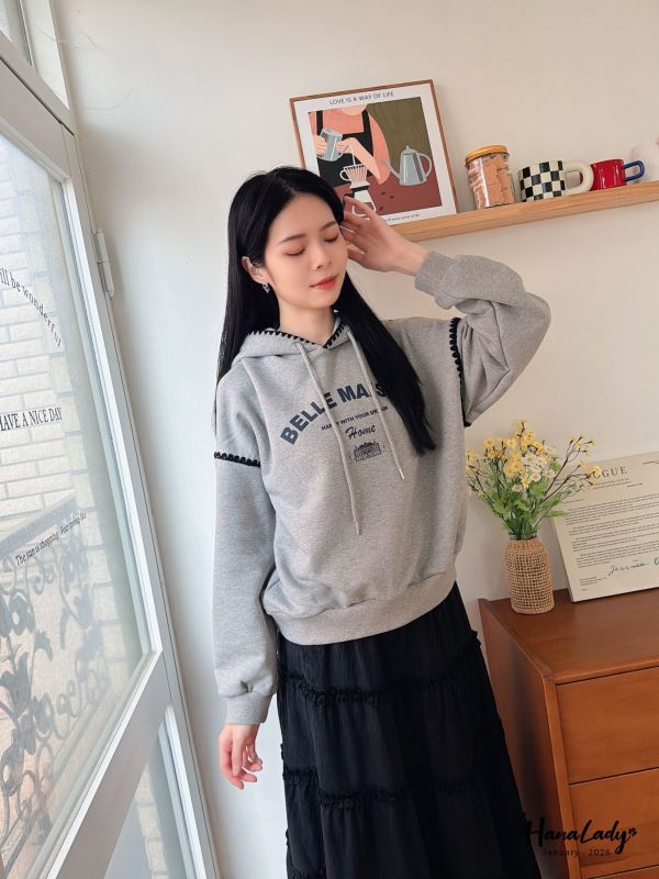 LEA78 刺繡波浪邊抽繩帽T 