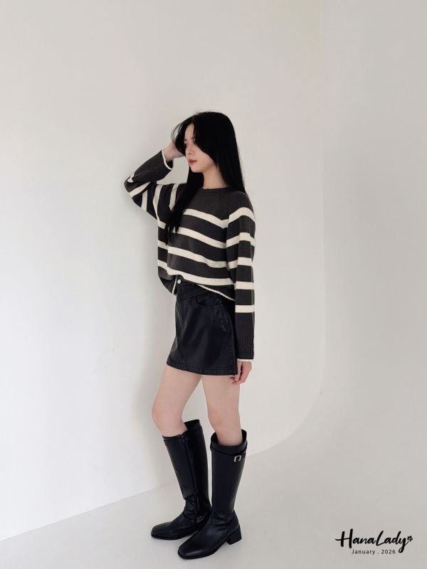 LEA25 坑條滾邊針織上衣 