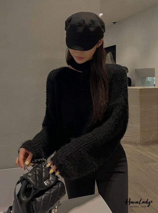 LEA30 造型挖肩純色上衣 