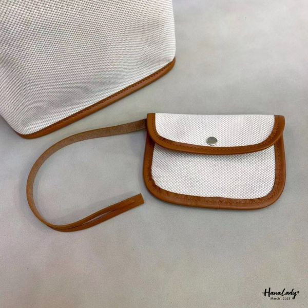 WSB22 極簡牛皮凡布包 