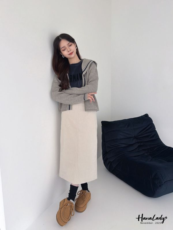 WJA53 簡約燈芯絨後開衩直筒裙 