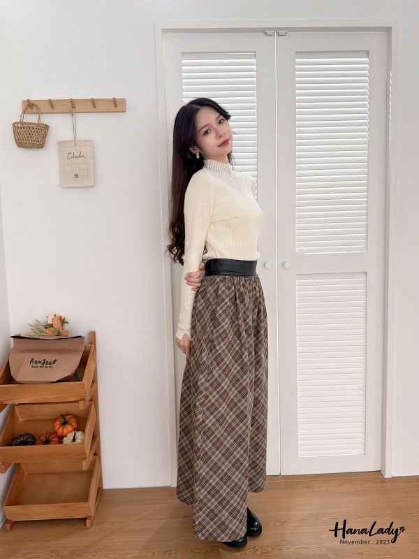 WJA36 造型皮邊格紋長裙 