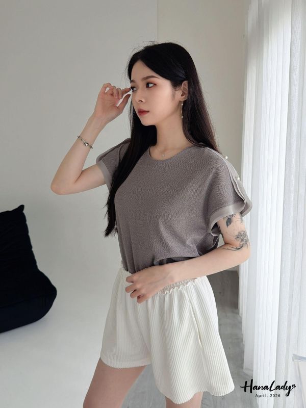 LFA37 質感珍珠肩設計上衣 