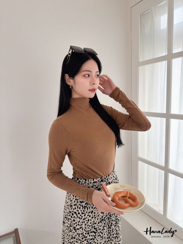 LEA73 純色立領親膚棉上衣 