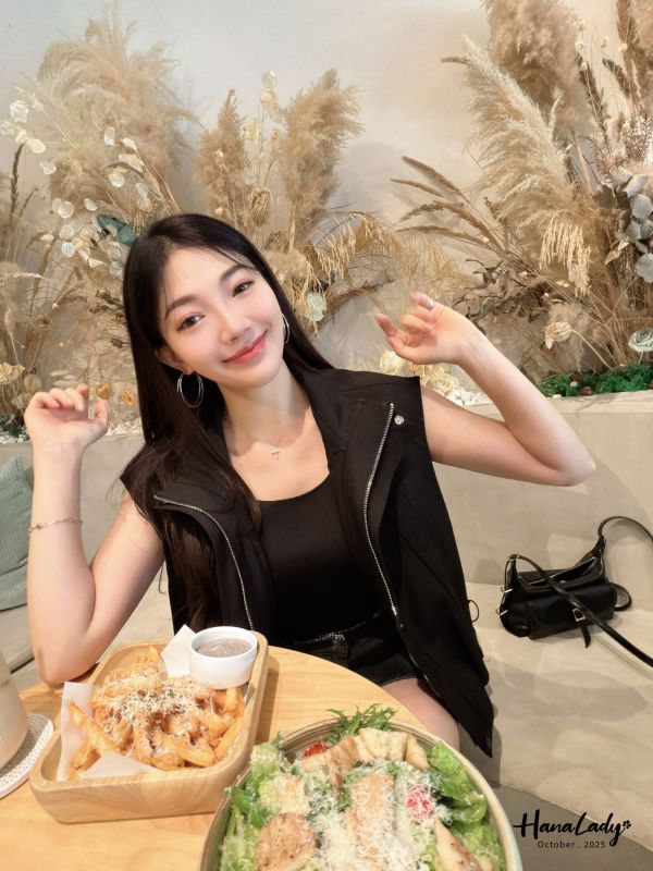 WTB35 必收俐落翻領拉鍊背心 