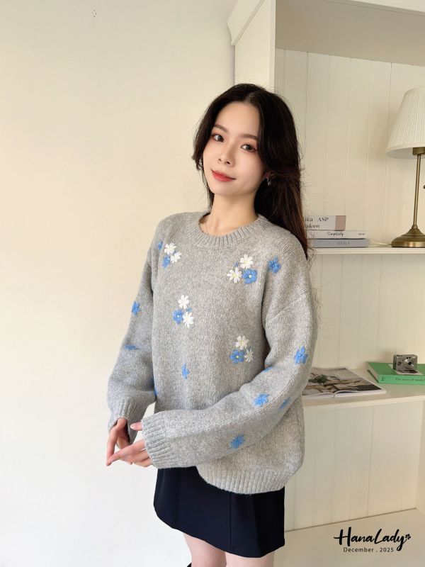 WQA66 可愛繡花配色針織上衣 