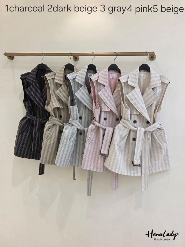 LSA28 三角翻領雙排釦線條背心 