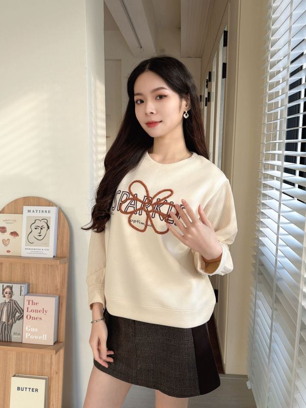 WQA42 立體繡花燈心絨袖上衣 