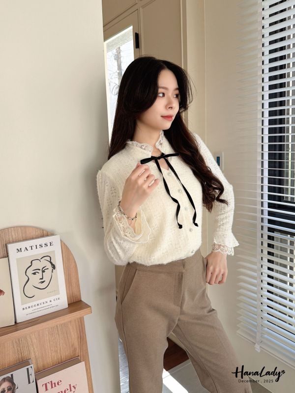 WQA07 親膚毛料蕾絲內刷毛上衣 