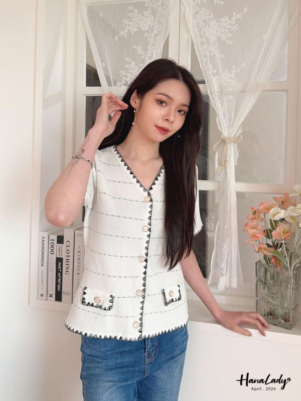 LFA81 三角邊車線小香風上衣 