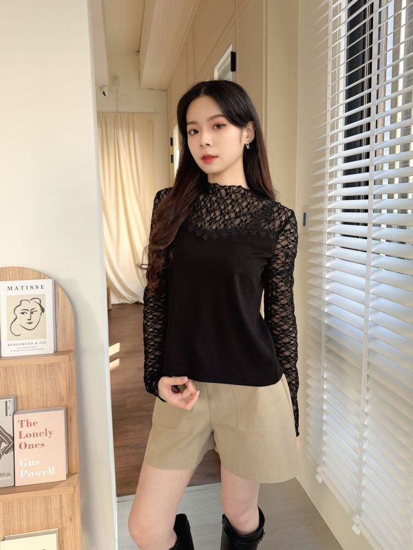 WQA10 雕花蕾絲馬甲線上衣 