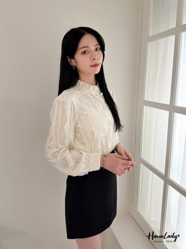 LEA43 極繁主義蕾絲絨布上衣 