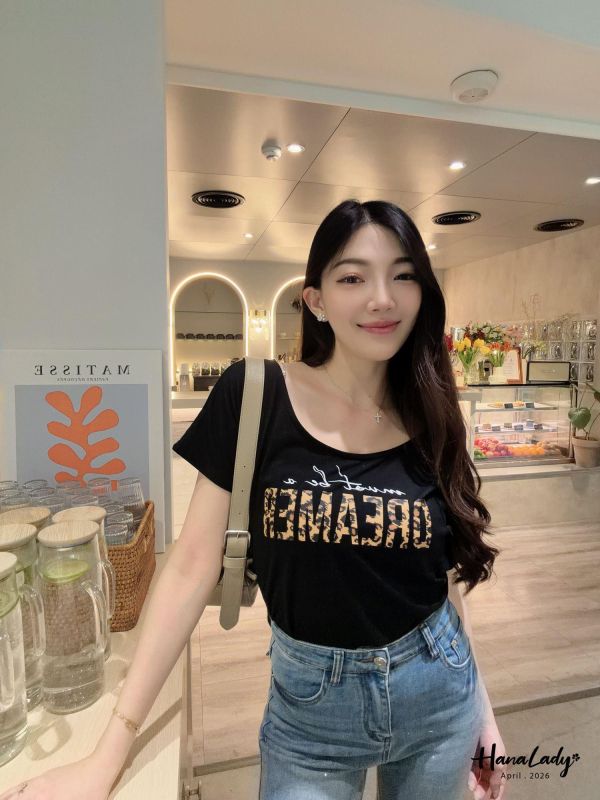 LFB12 豹紋字母大圓領T恤 