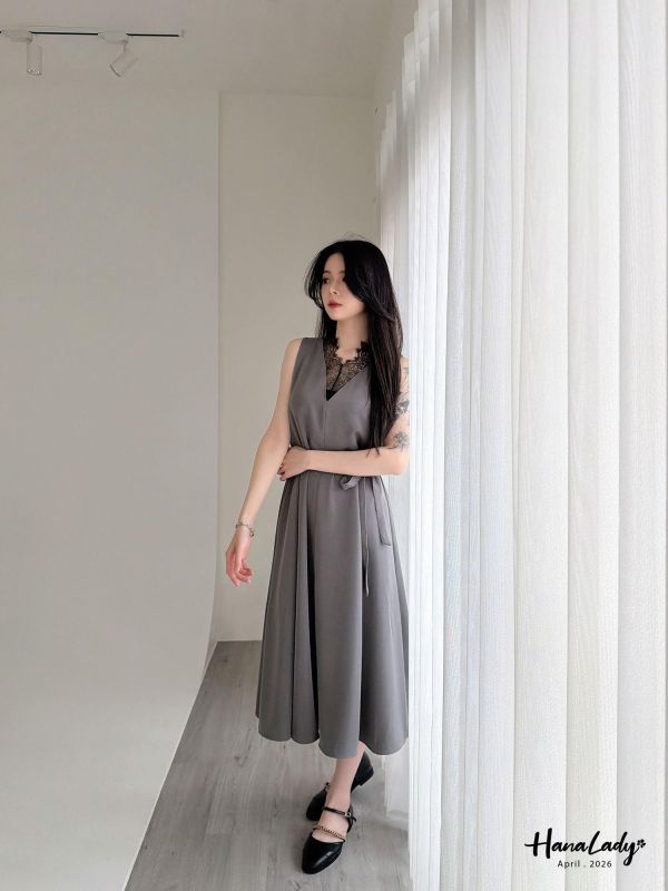 LFA26 高質感蕾絲V領背心長洋 