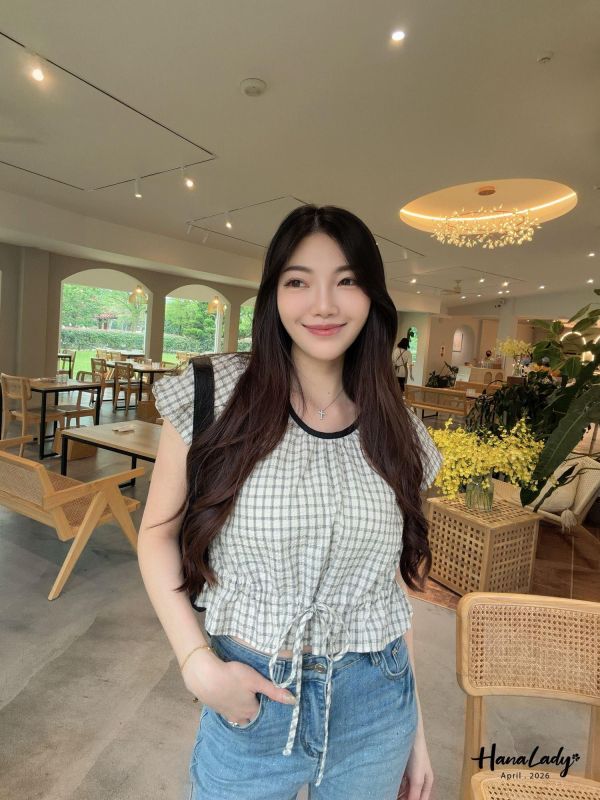 LFB09 格紋下綁結短版上衣 