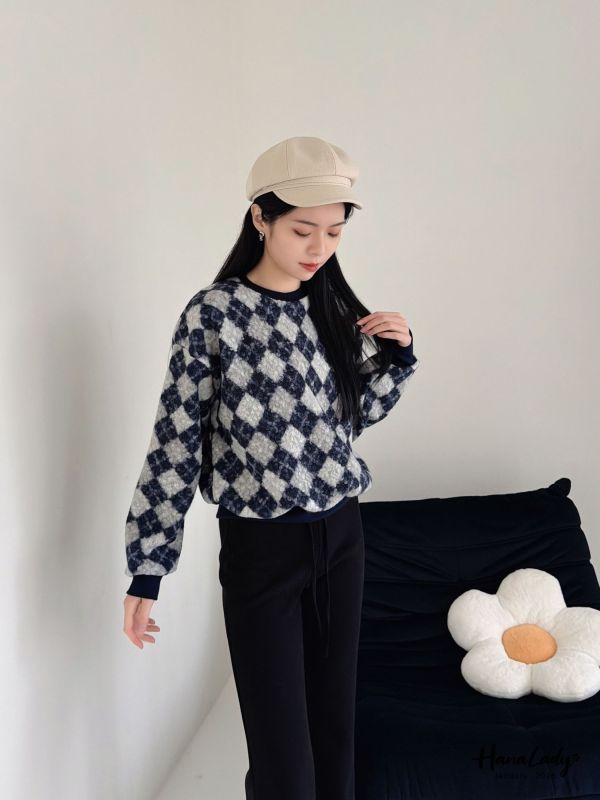 LEA99 灰藍菱格紋毛料針織上衣 