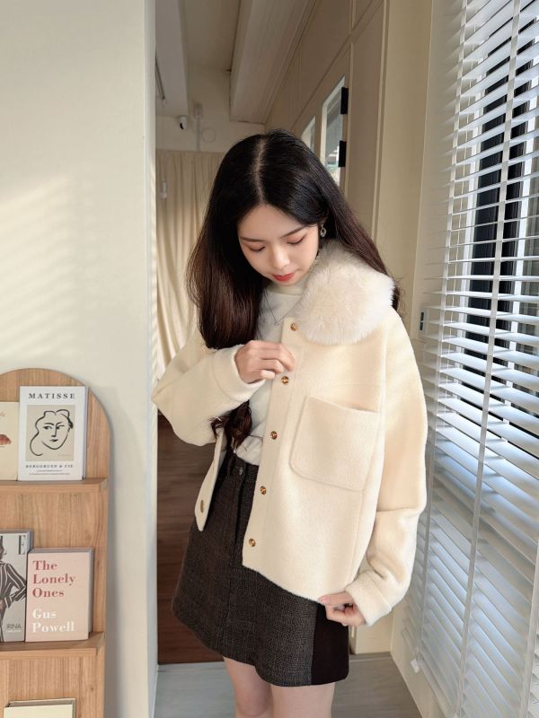 WQA25 毛領金釦嫩Q針織外毛可拆 