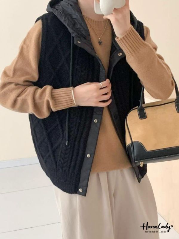 WJB01 異材質菱格紋連帽背心 