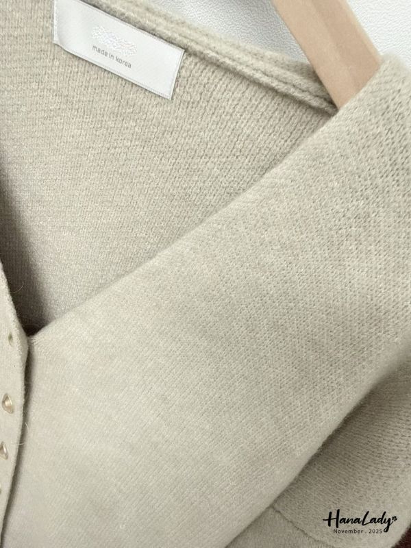 WJB10 簡約金釦純色V領外 