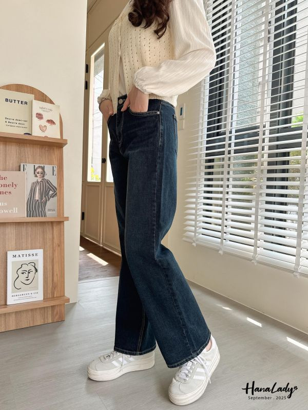 WKA64 非常顯瘦直筒微寬丹寧褲 