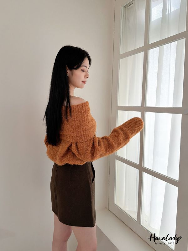 LEB16 浪漫一字領嫩Q針織上衣 