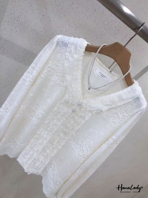 WJB44 有點太美毛料蕾絲上衣 