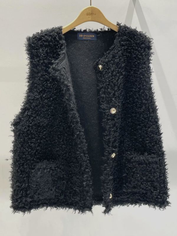 LEA44 泰迪熊Q毛金釦背心 