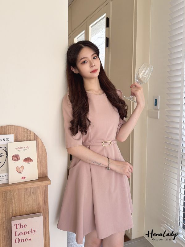 WTA90 微美金屬腰帶短洋 
