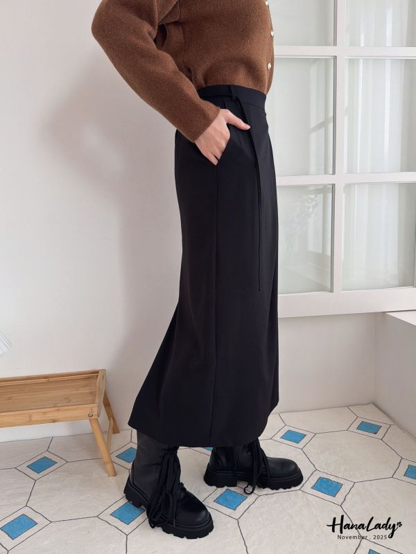 WJB04 氣質壓摺後開衩長裙 