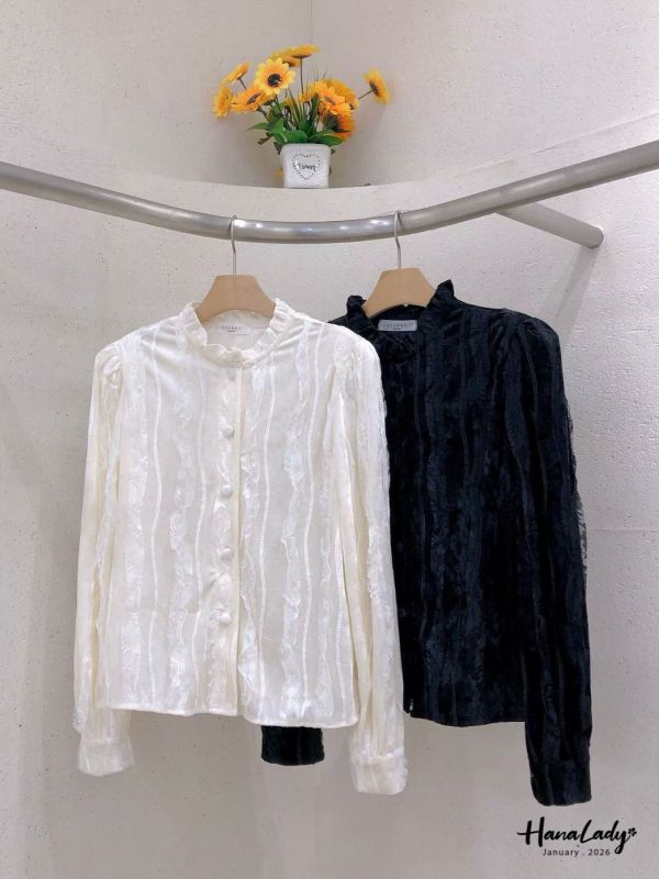 LEA43 極繁主義蕾絲絨布上衣 