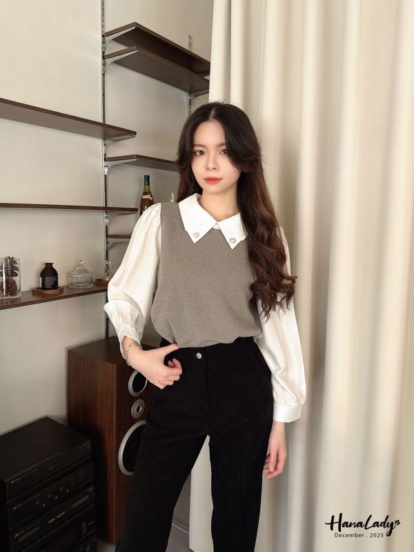 WQA50 蝴蝶釘珠領針織上衣 