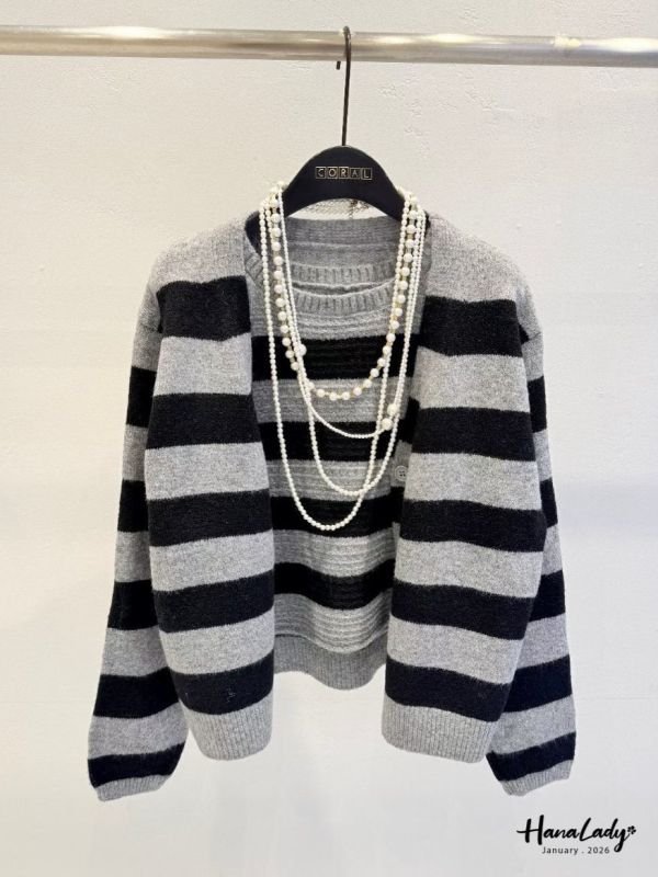 LEA13 兩件式削肩背心排釦針織上衣 