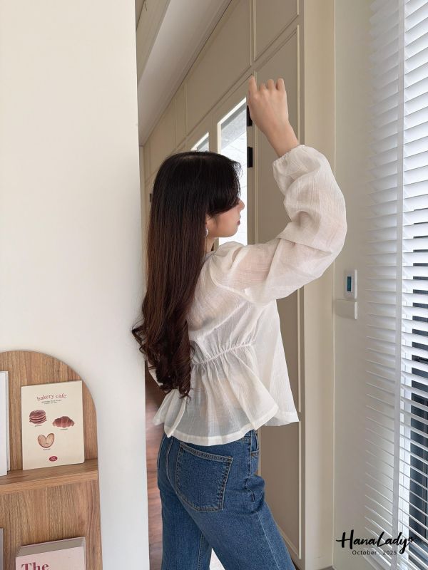 WTA77 可愛壓摺領排釦壓紋上衣 