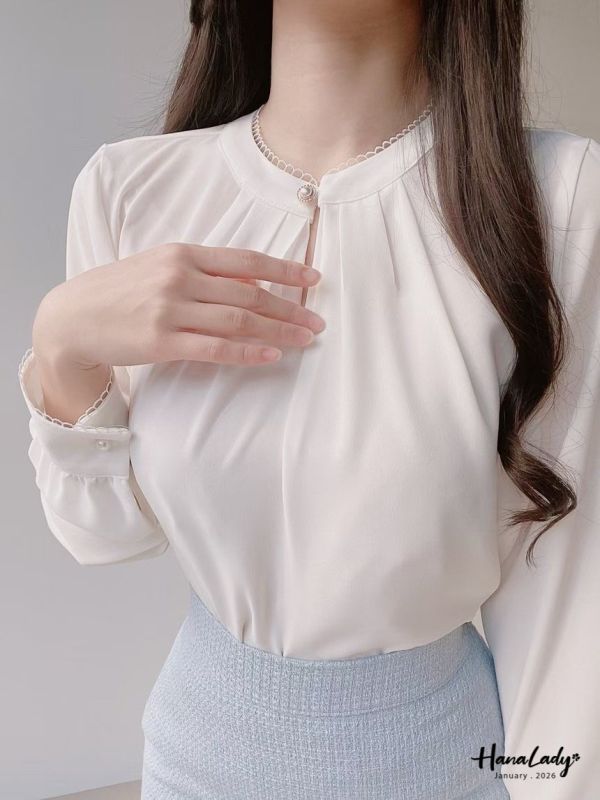 LEA26 珍珠領線圈滾邊雪紡上衣 
