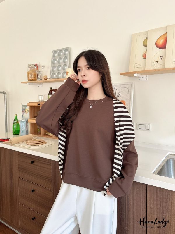 WKA01 絲滑涼棉條紋披肩T 