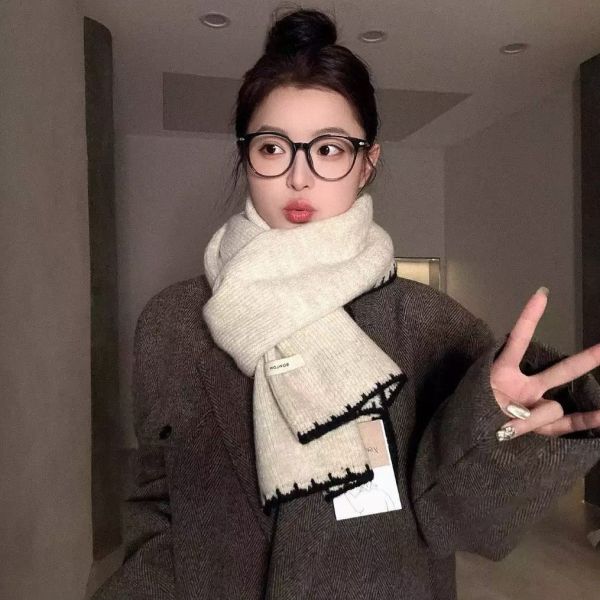 WQB40 簡約配色邊線條圍巾 