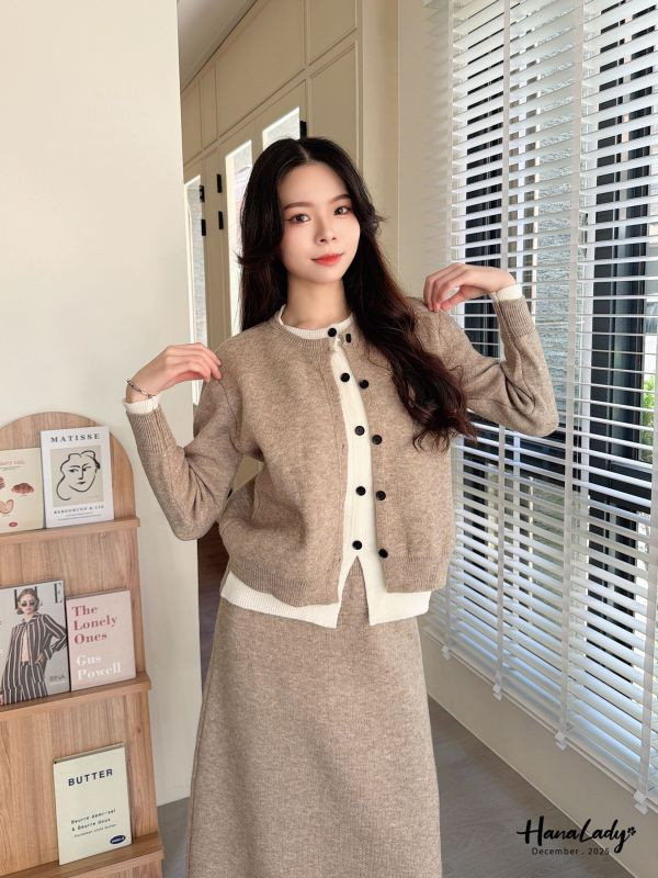 WQA80 假兩件配色排釦套裝 