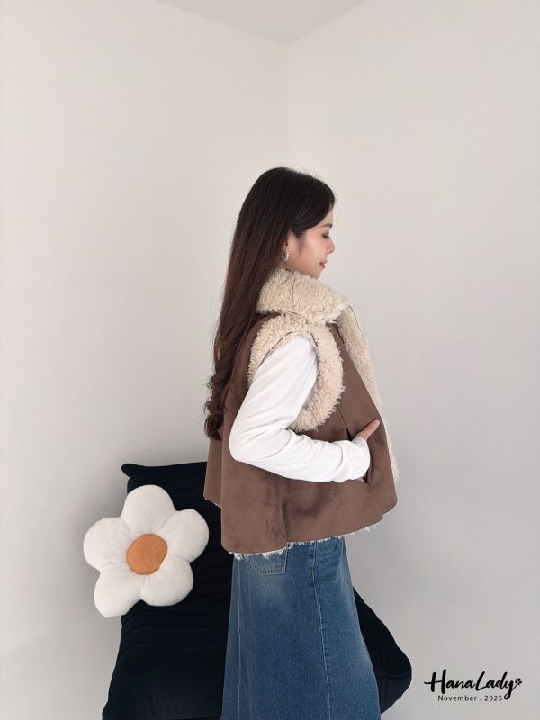 WJA74 麂皮拼毛暖暖翻領背心 