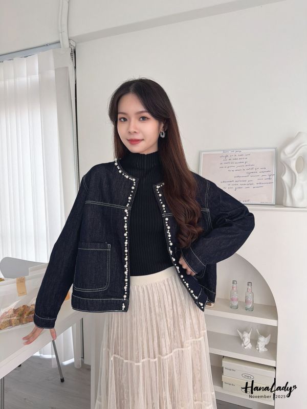 WJB15 質感款V線透肩坑條上衣 