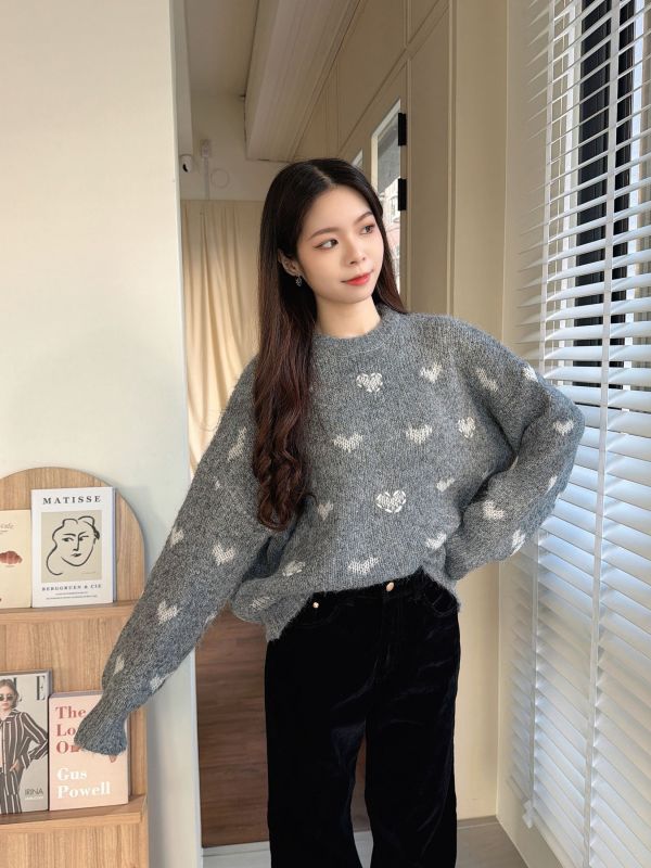 WQA65 滿滿愛心造型針織上衣 