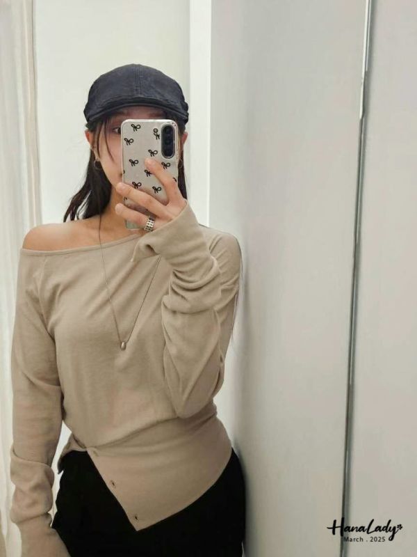 WSA42 斜領下開岔設計上衣 