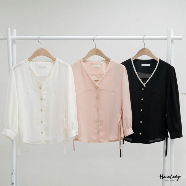 LFA67 蕾絲V領珍珠釦雪紡上衣 