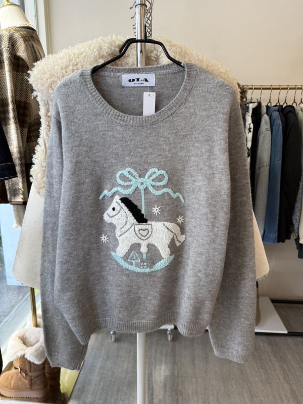 WQB03 刺繡旋轉木馬針織上衣 