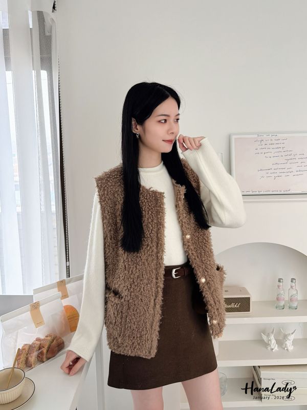 LEA44 泰迪熊Q毛金釦背心 