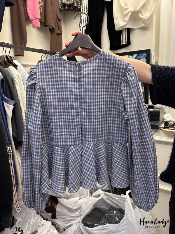 FQA75 冬日格紋皮革拼接蕾絲上衣 