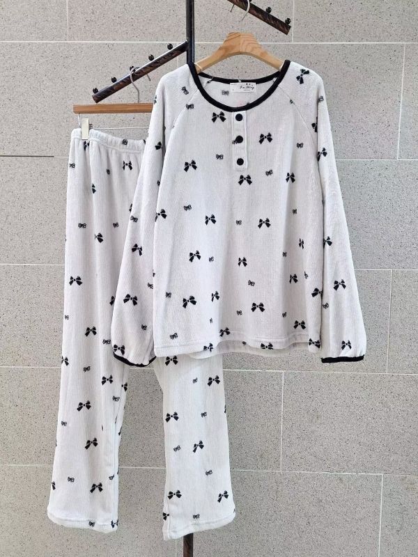 WQB34 暖呼呼的法蘭絨睡衣 