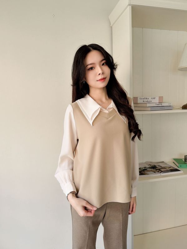 WQA46 假兩件層刺領配色上衣 