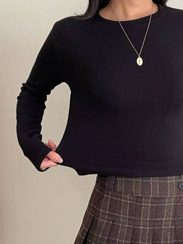 WQA62 坑條針織圓領上衣 